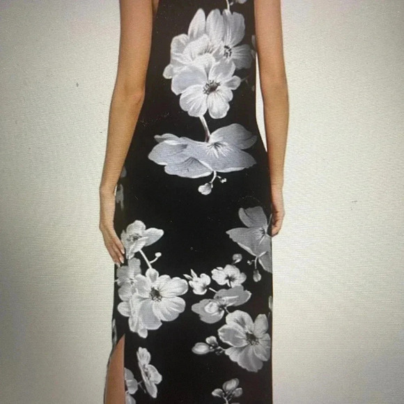 Floral Cami Maxi Dress with Pockets  ( Color: Multi ) - Picture 2 of 5